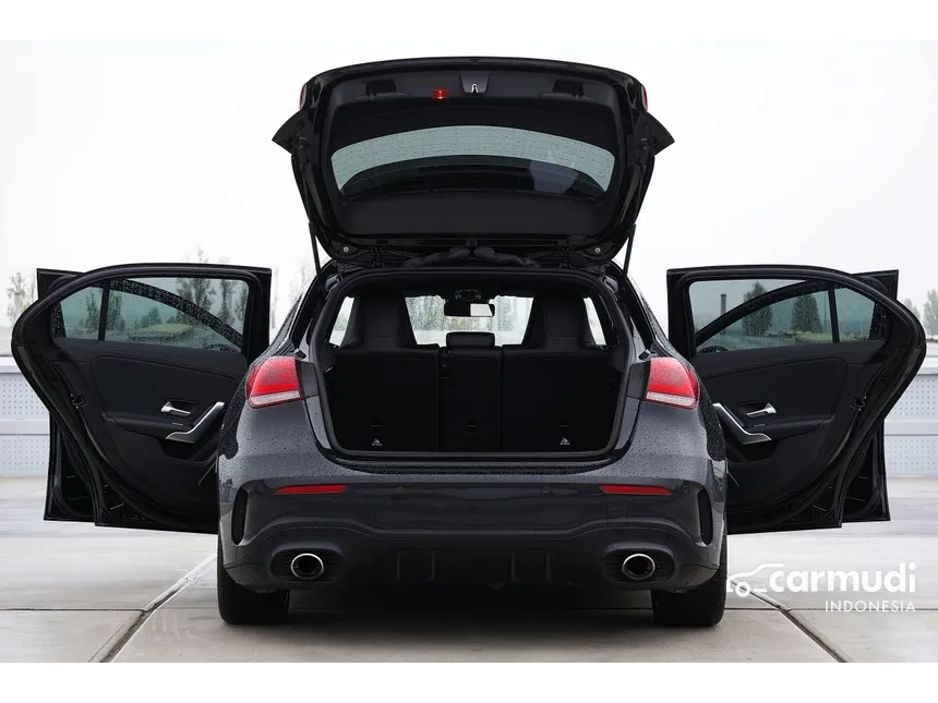 2022 Daihatsu Sirion R Hatchback