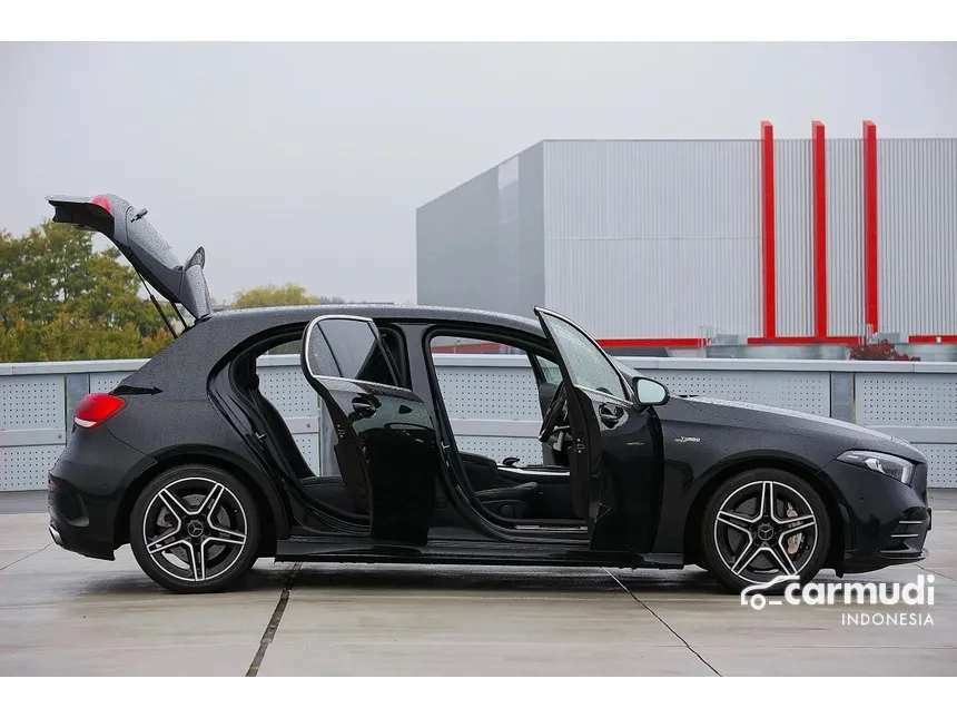 2022 Daihatsu Sirion R Hatchback